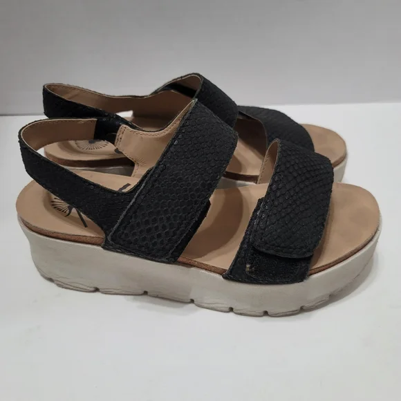 OTBT - Montane Black Platform Wedge Size 8M - Picture 2 of 12